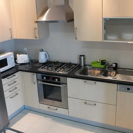 Aptº T2 Duplex - S. Pedro Iii