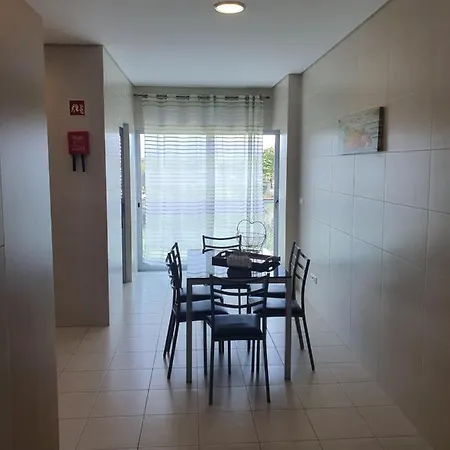 Aptº T2 Duplex - S. Pedro Iii