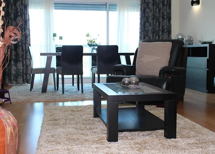 Aptº T2 Duplex - S. Pedro Iii