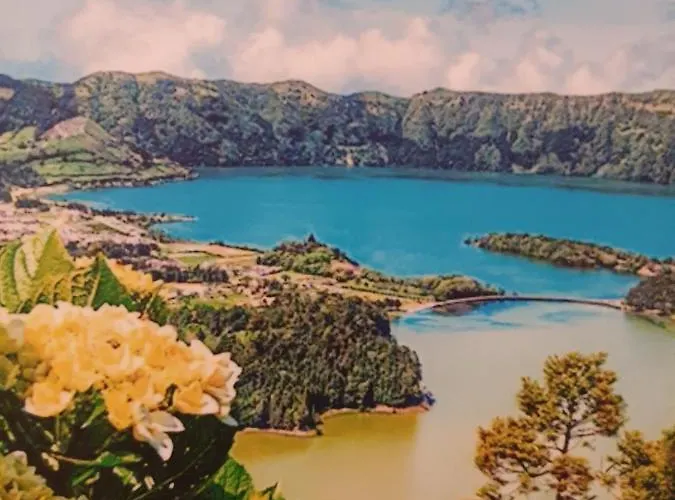 Aptº T2 Duplex - S. Pedro Iii