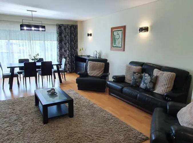 شقة Aptº T2 Duplex - S. Pedro Iii *