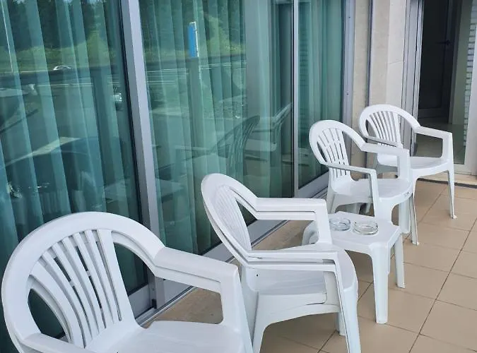 Aptº T2 Duplex - S. Pedro Iii Ponta Delgada (Sao Miguel)